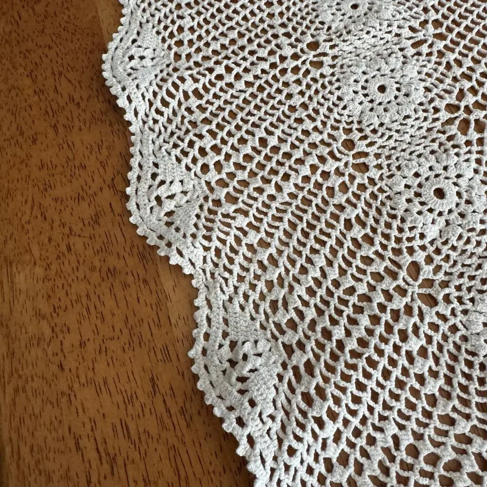 Crocheted Open Work Medallion Oval Round Tablecloth Ivory 60x66